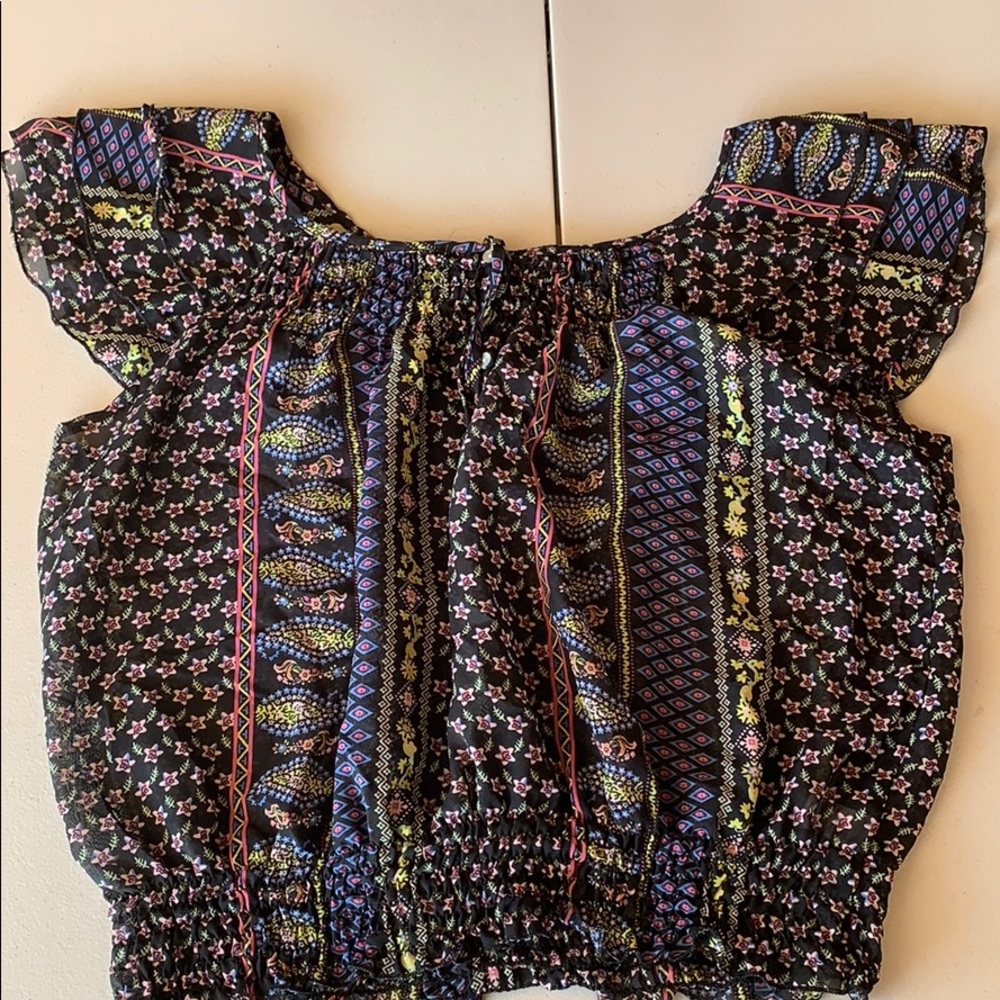 Short sleeve shirt